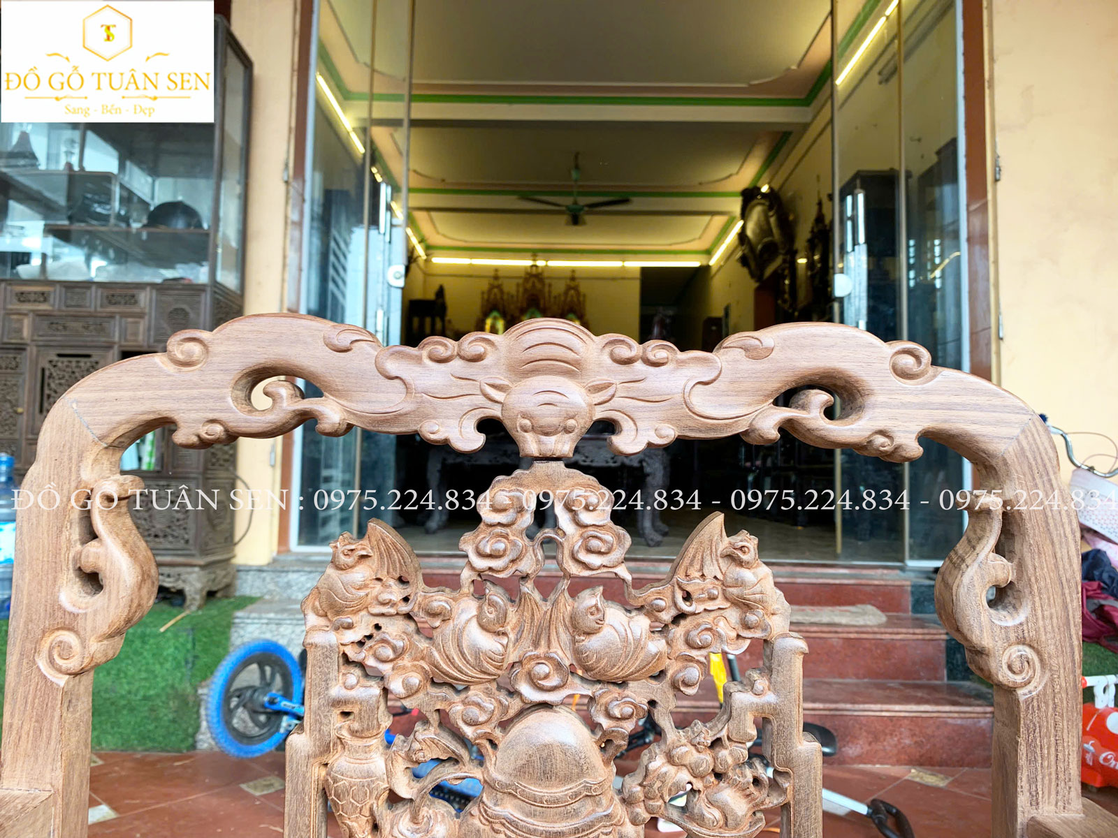 Hình ảnh bàn ghế vách V01